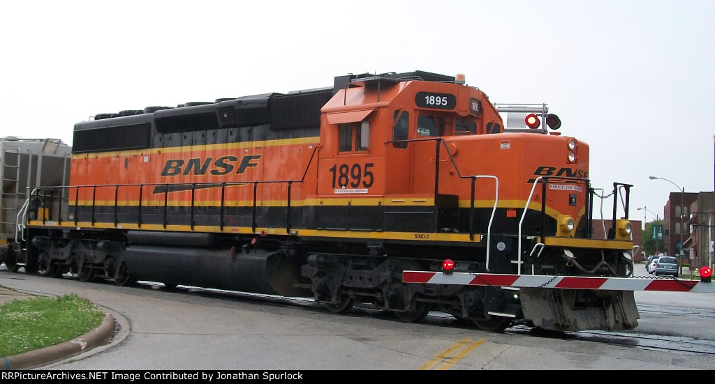 BNSF 1895, close-up view